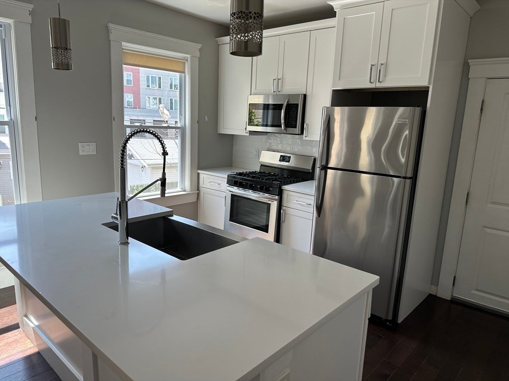 183 Chelsea St #2, Everett, MA Photo #5