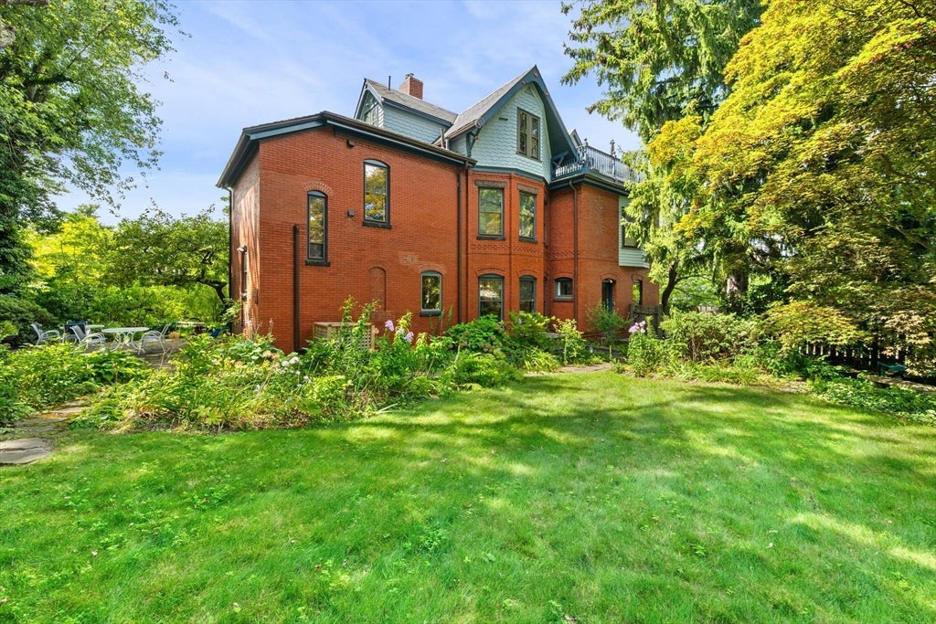 140 Upland Road
