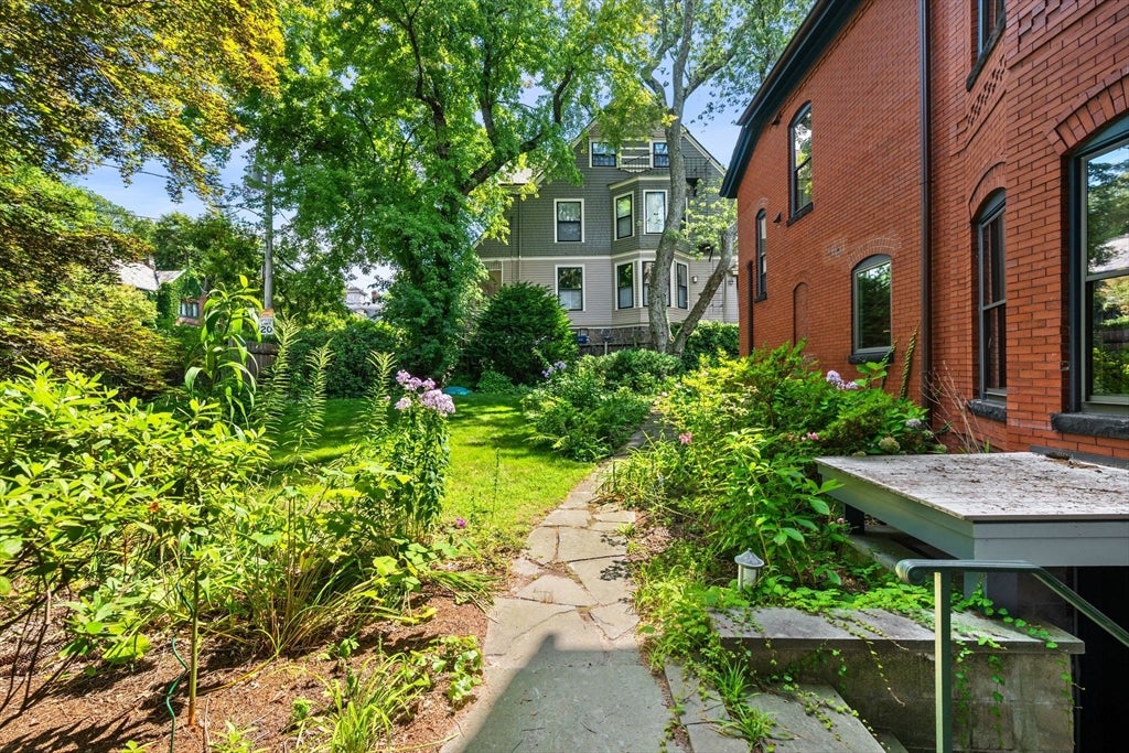 140 Upland Road