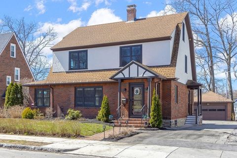 75 Longfellow Rd Worcester MA 01602