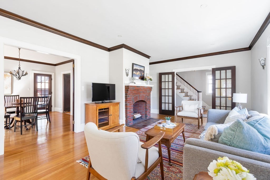 75 Longfellow Rd