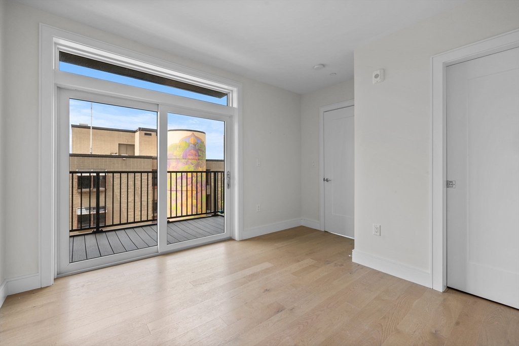 301 Border Street 511