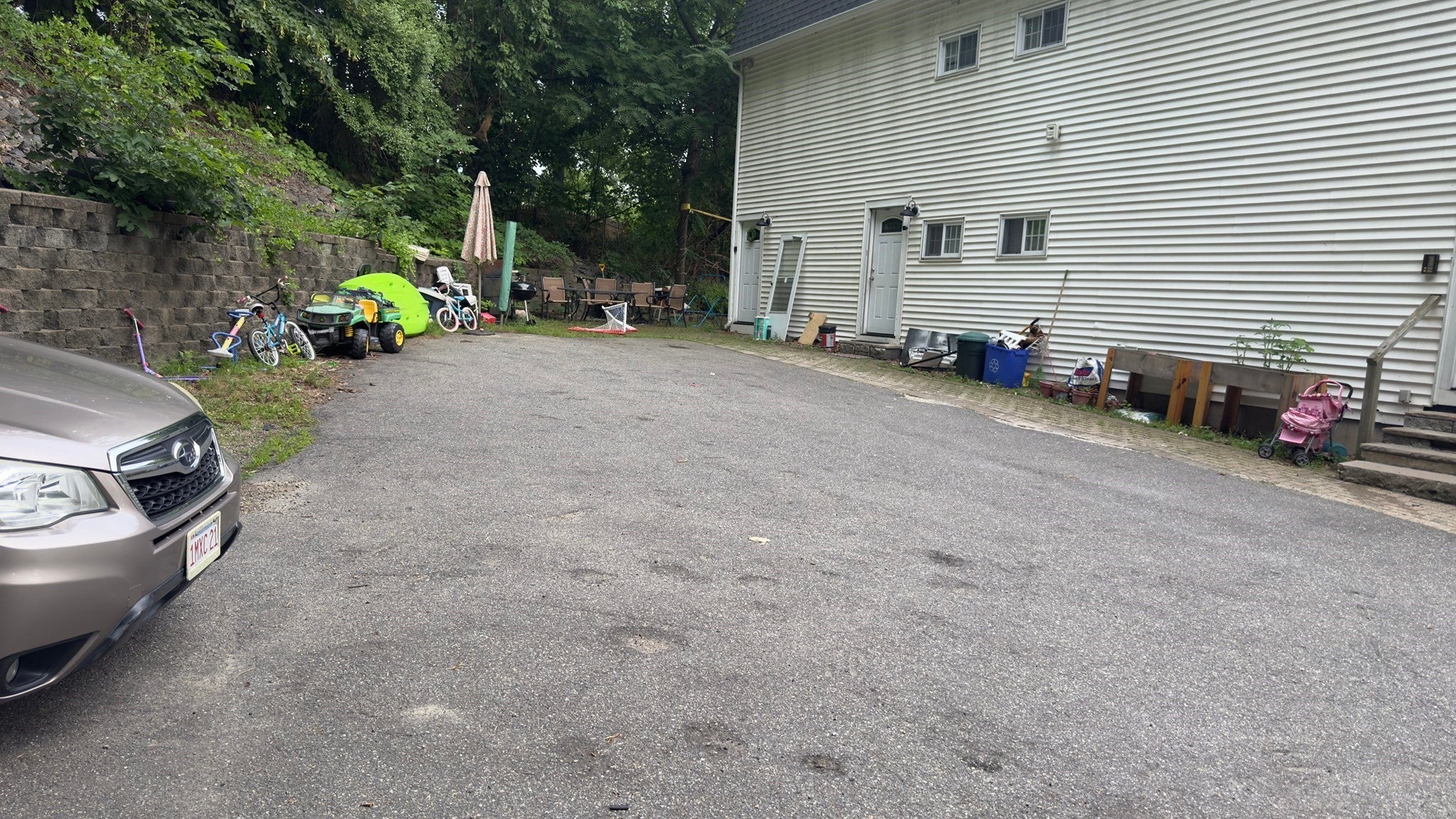 747 River St 2