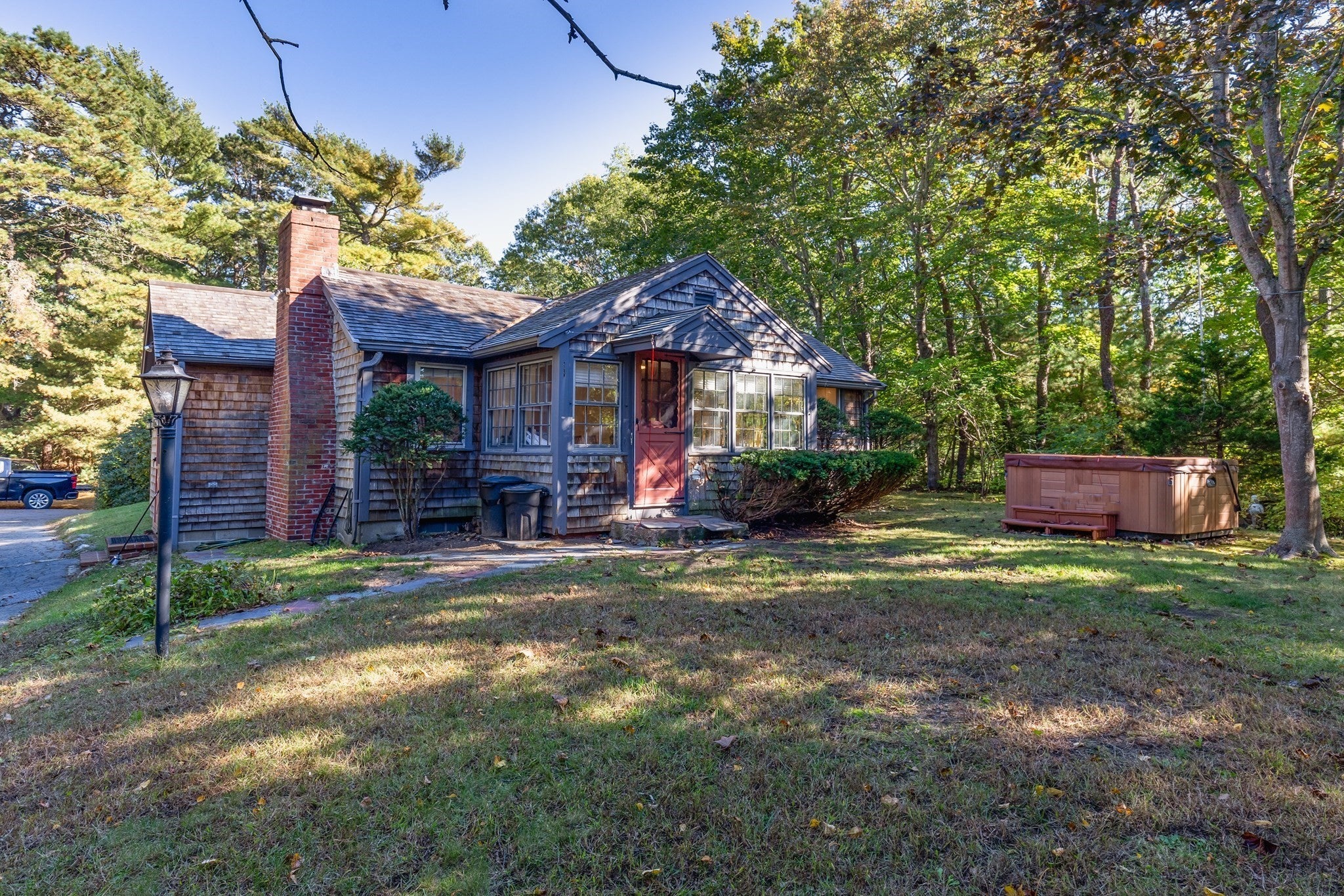 324 Sandwich St