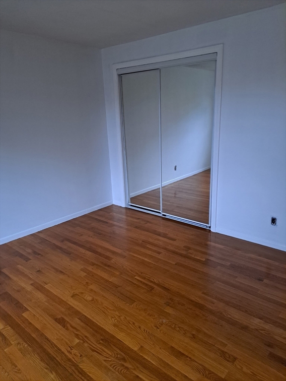 4 Tara Dr 9