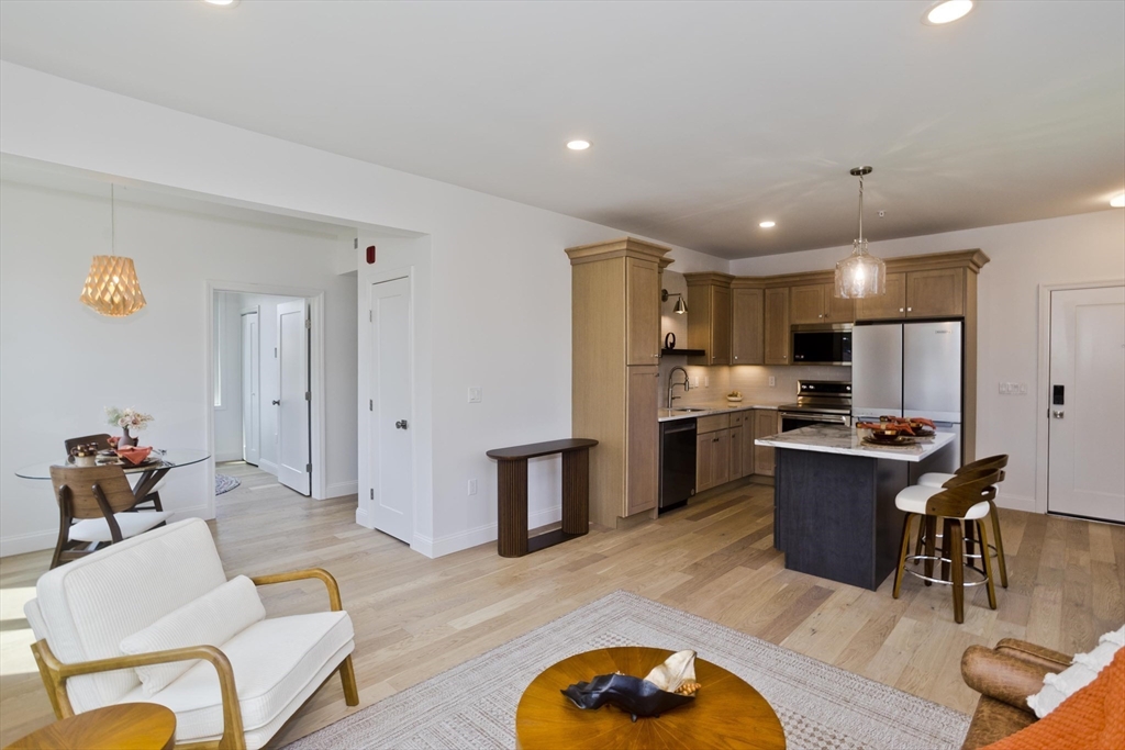 107 Williams Street 3c