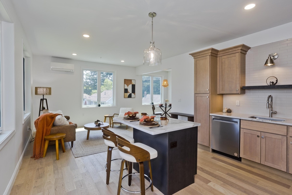 107 Williams Street 3c