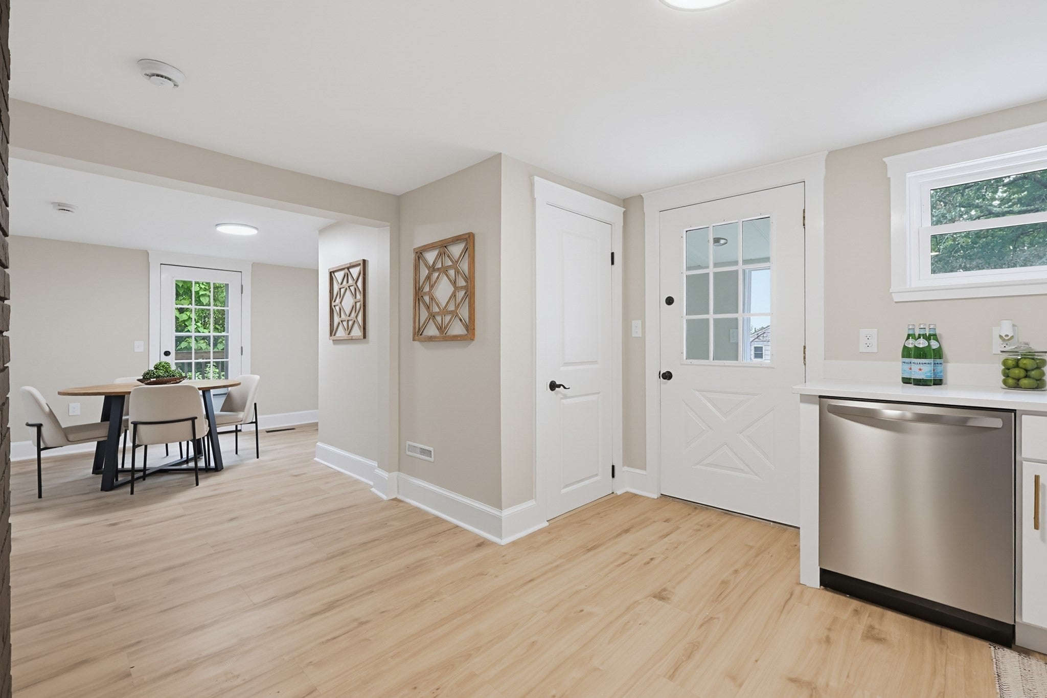 4 Ryan St, Randolph, MA, 4 Ryan St, Randolph, MA Photo #12