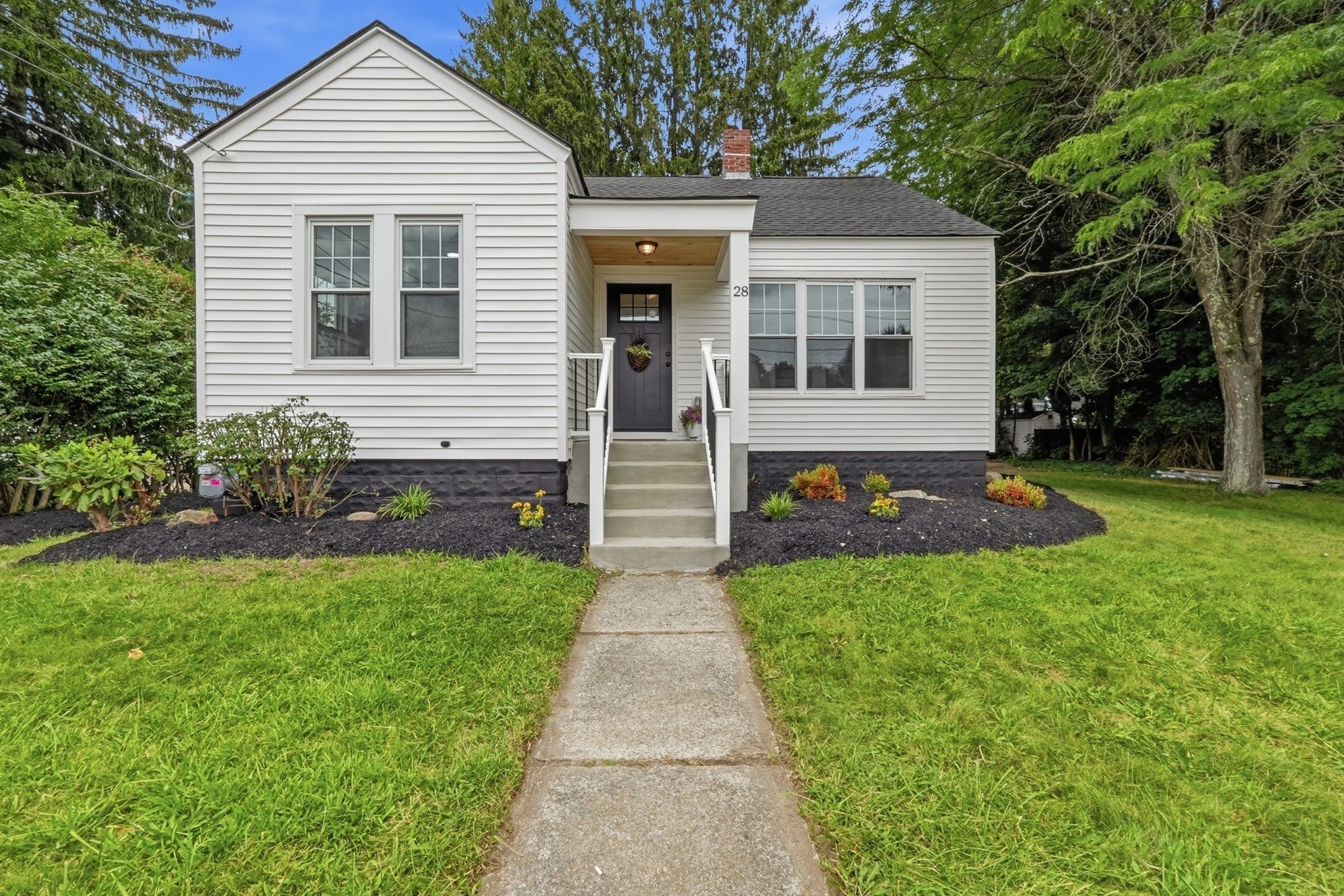 28 Southold Rd, Worcester MA 01607