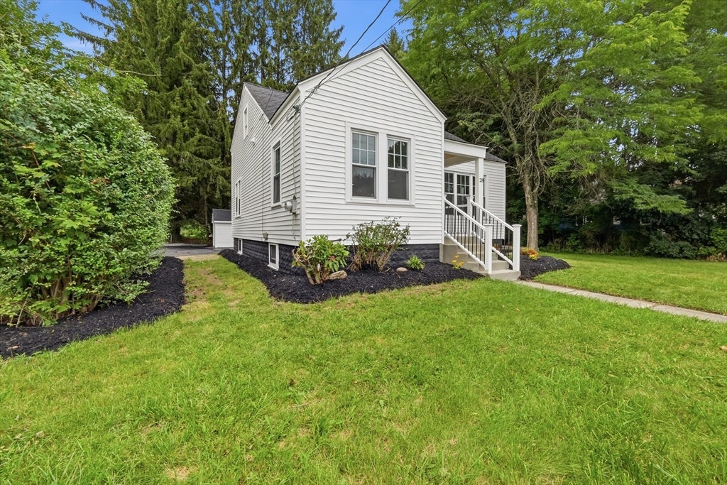 28 Southold Rd, Worcester, MA, 28 Southold Rd, Worcester, MA Photo #4
