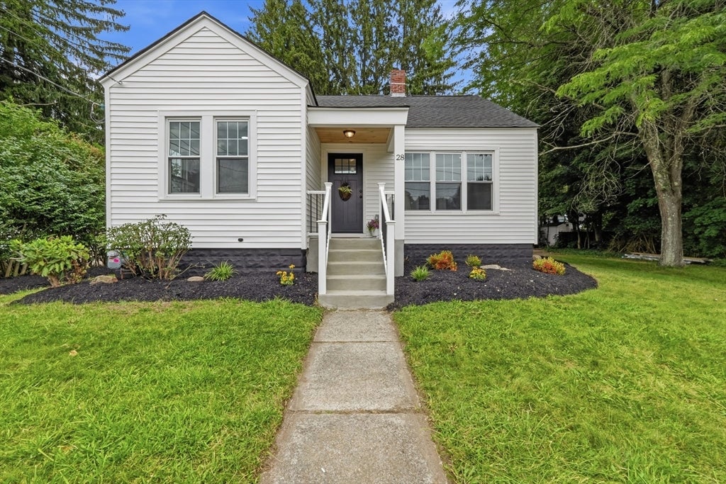 28 Southold Rd, Worcester, MA, 28 Southold Rd, Worcester, MA Photo #2