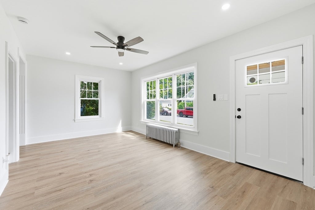 28 Southold Rd, Worcester, MA, 28 Southold Rd, Worcester, MA Photo #9