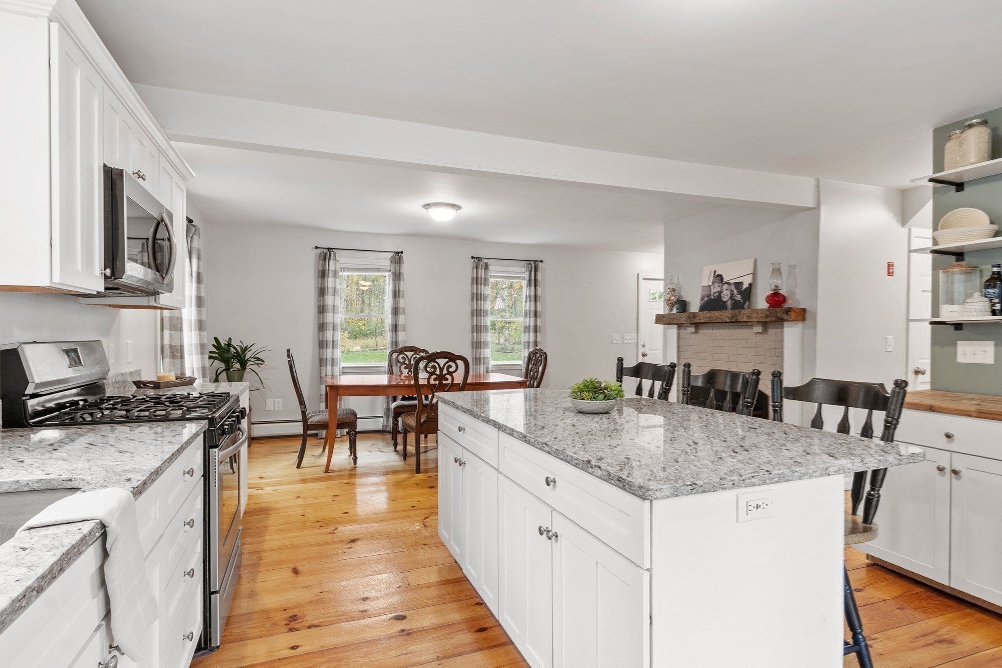 155 Old Princeton Rd, Hubbardston, MA Photo #8