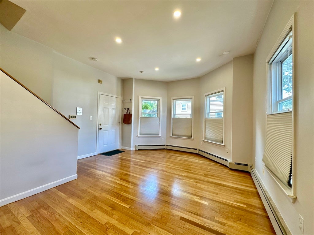 294 Chestnut Ave #1, Boston, MA, 294 Chestnut Ave #1, Boston, MA Photo #2