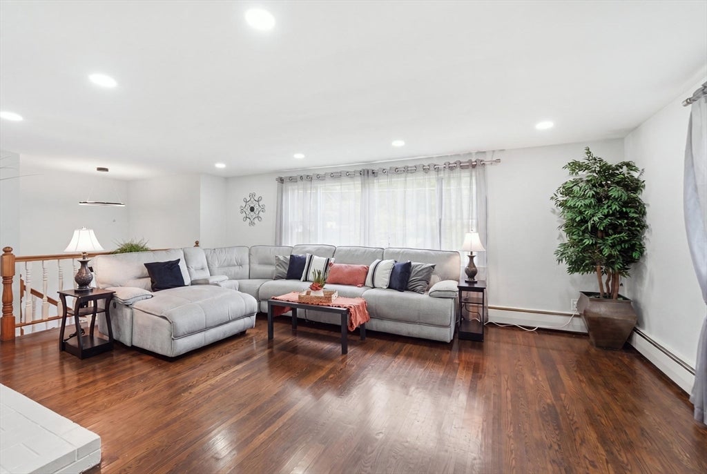 7 Cherry Ridge Road, Acton, MA, 7 Cherry Ridge Road, Acton, MA Photo #4