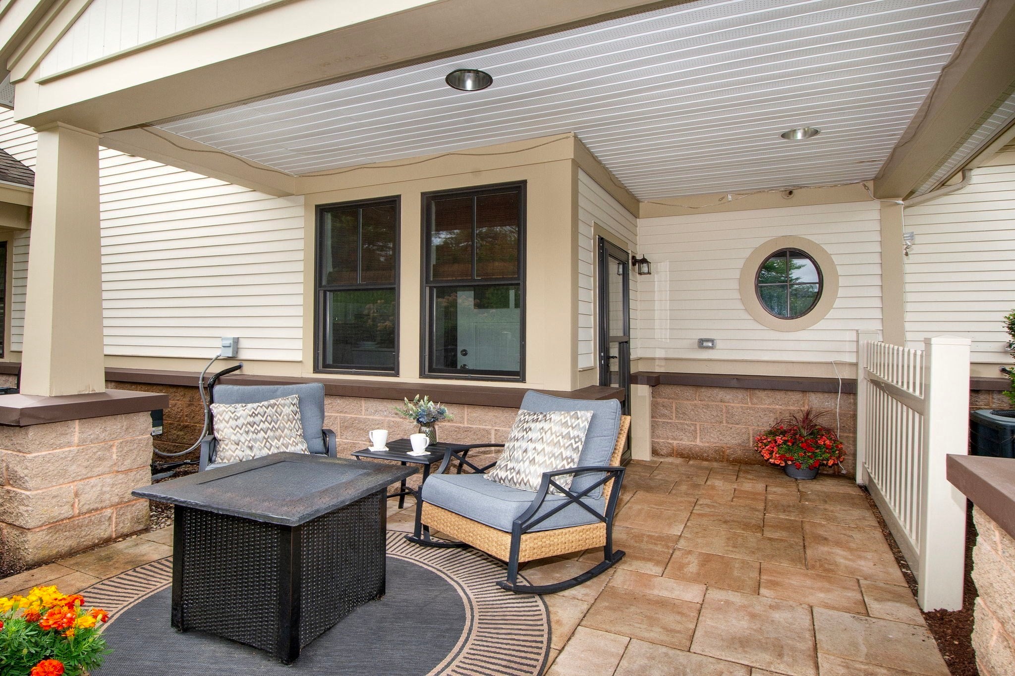 599 Washington St 9, Pembroke MA 02359