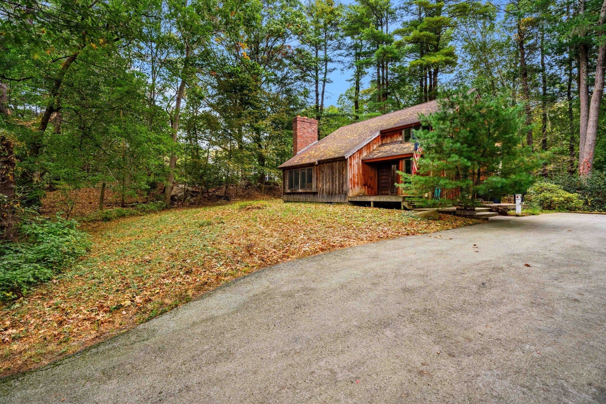519 Essex St, Hamilton, MA, 519 Essex St, Hamilton, MA Photo #2