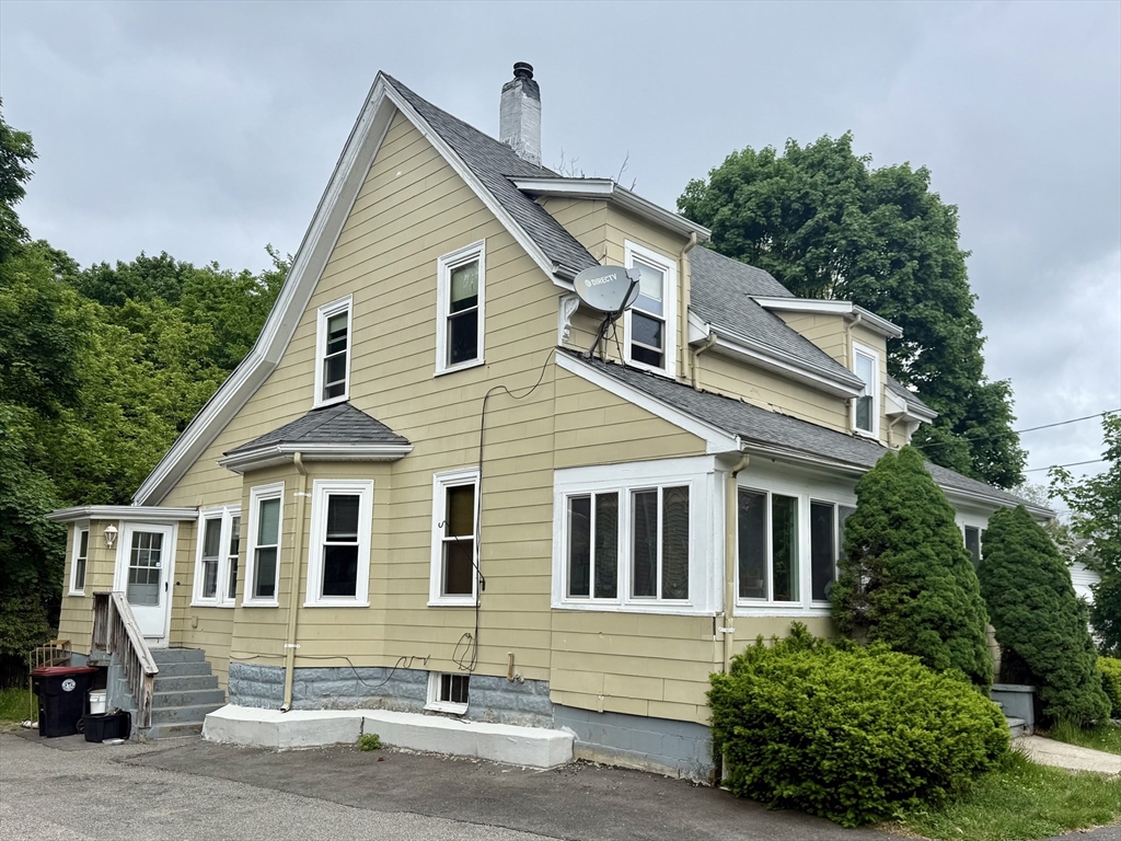 17-19 Moraine Pl