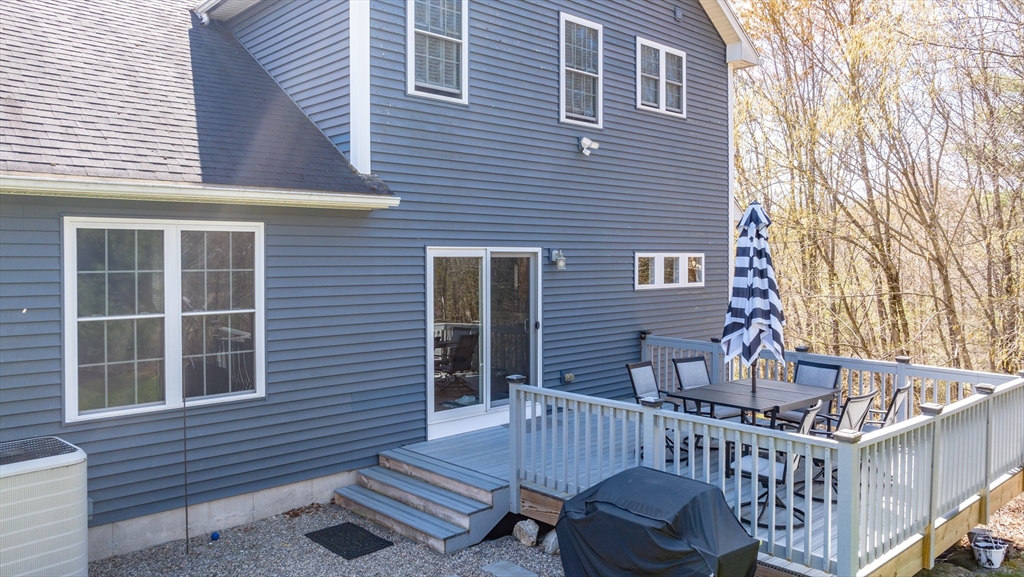 42 Sheffield Dr