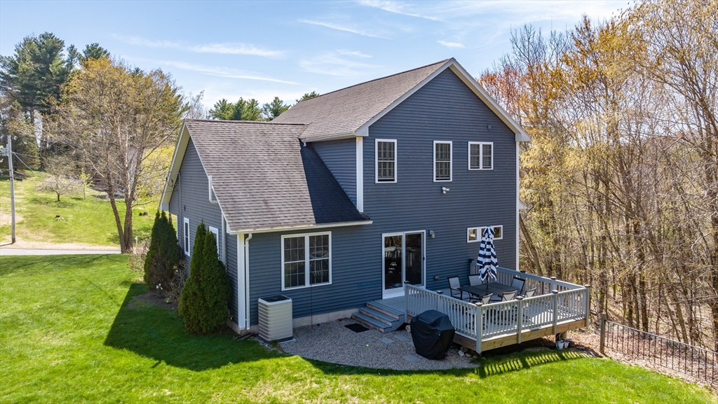 42 Sheffield Dr