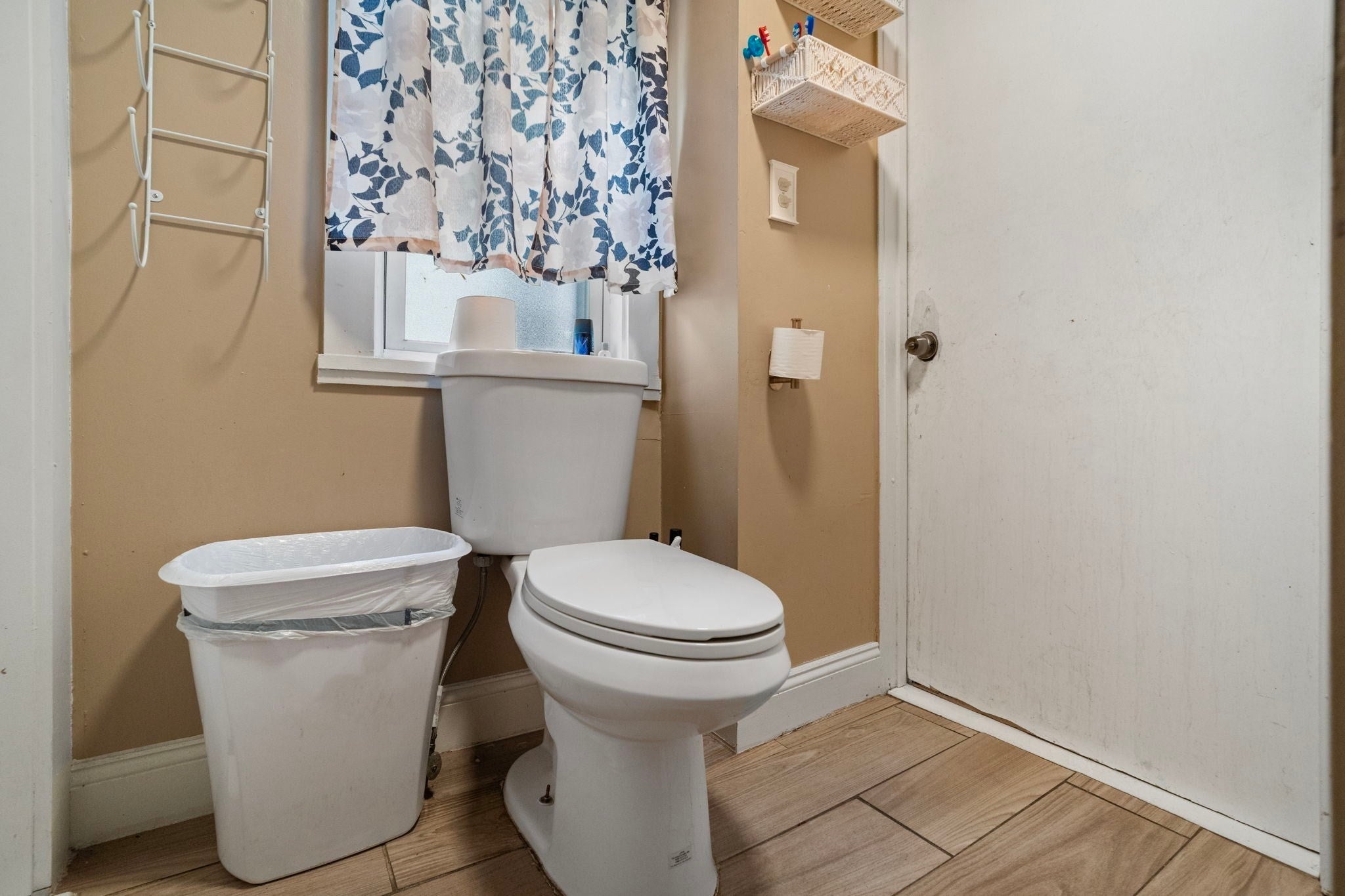 19 Suffolk St, Springfield, MA Photo #17