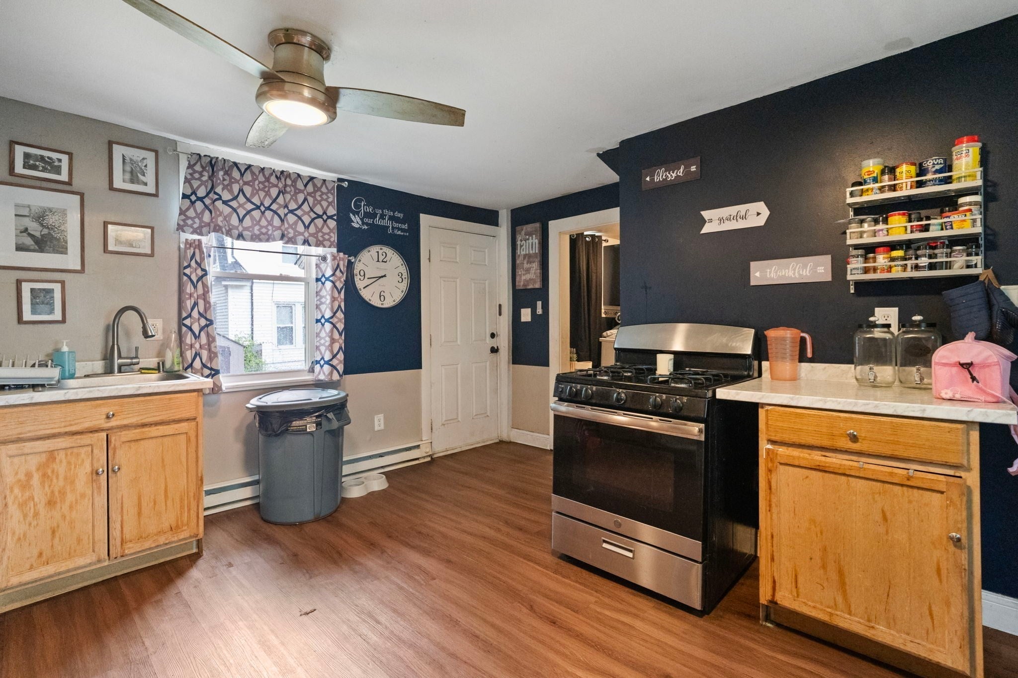 19 Suffolk St, Springfield, MA Photo #28