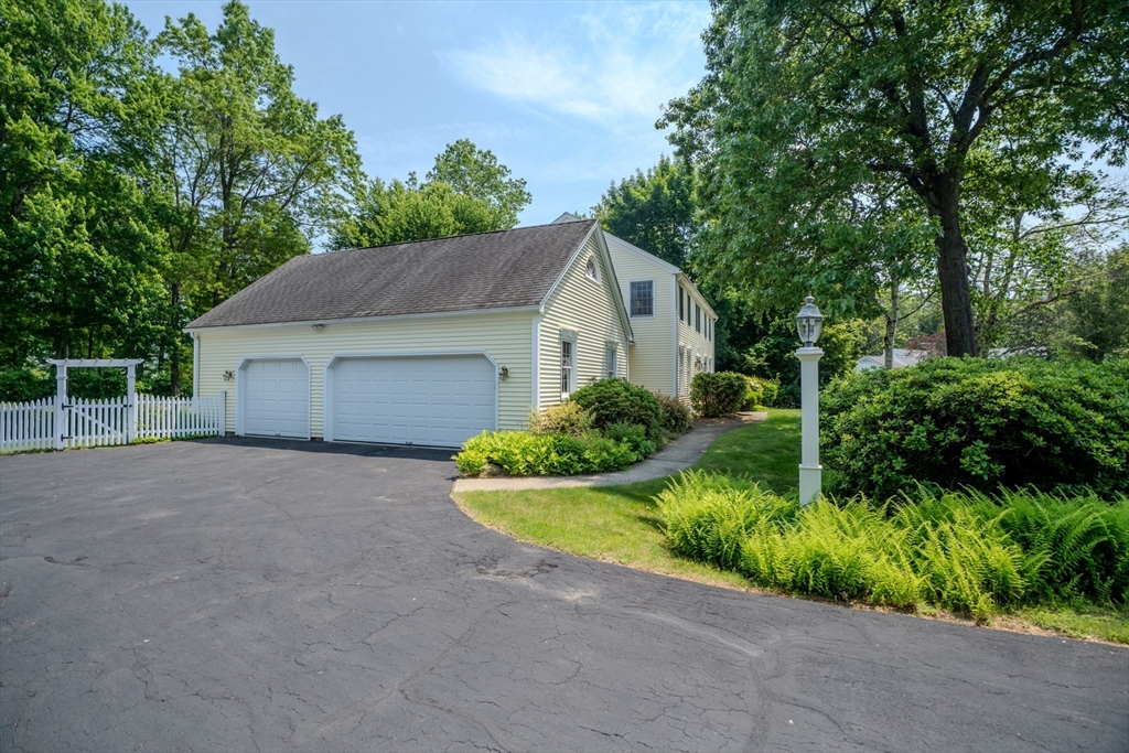 393 Green Hill Rd