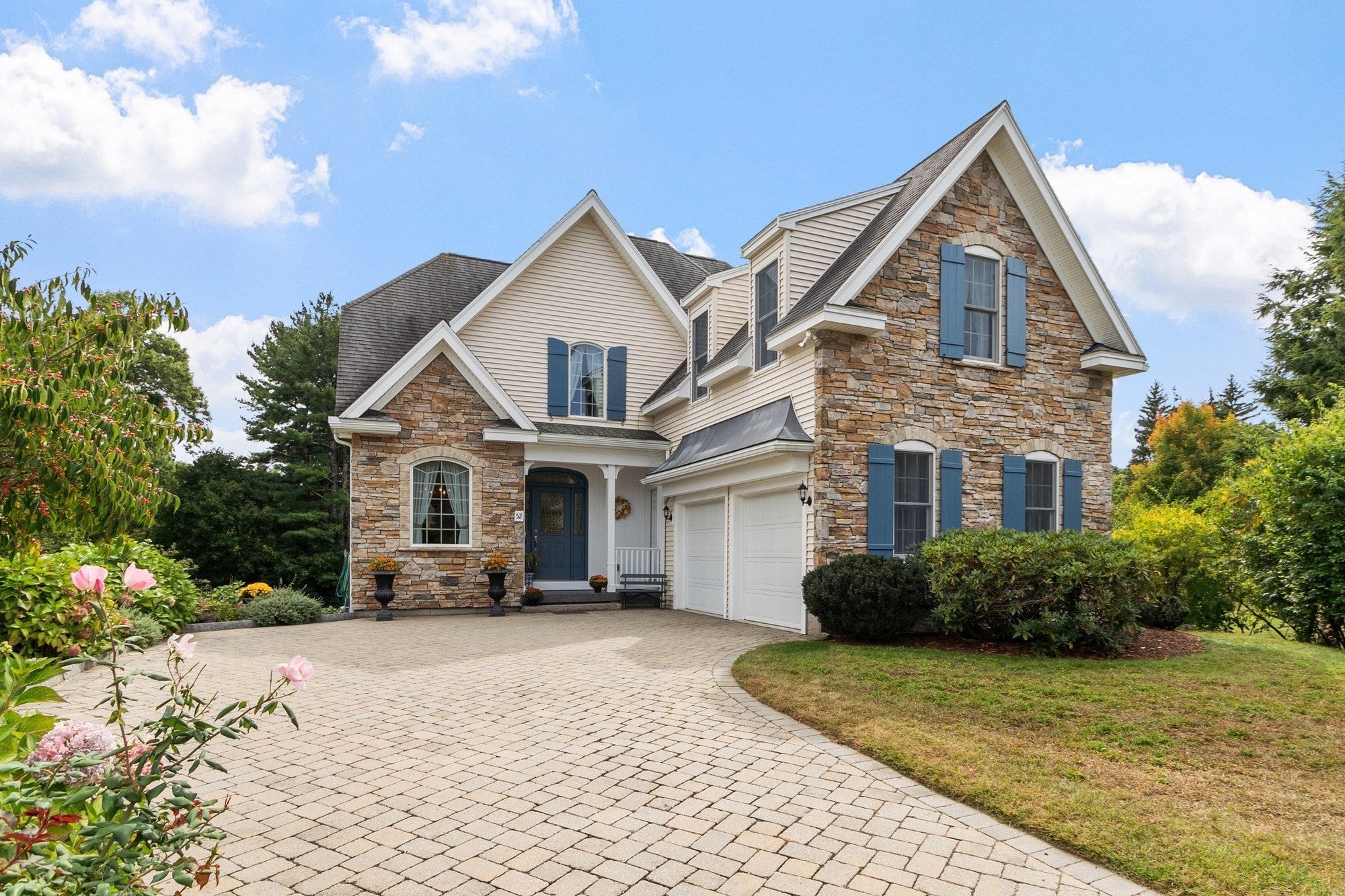 Photo of 52 High St, Chelmsford, MA