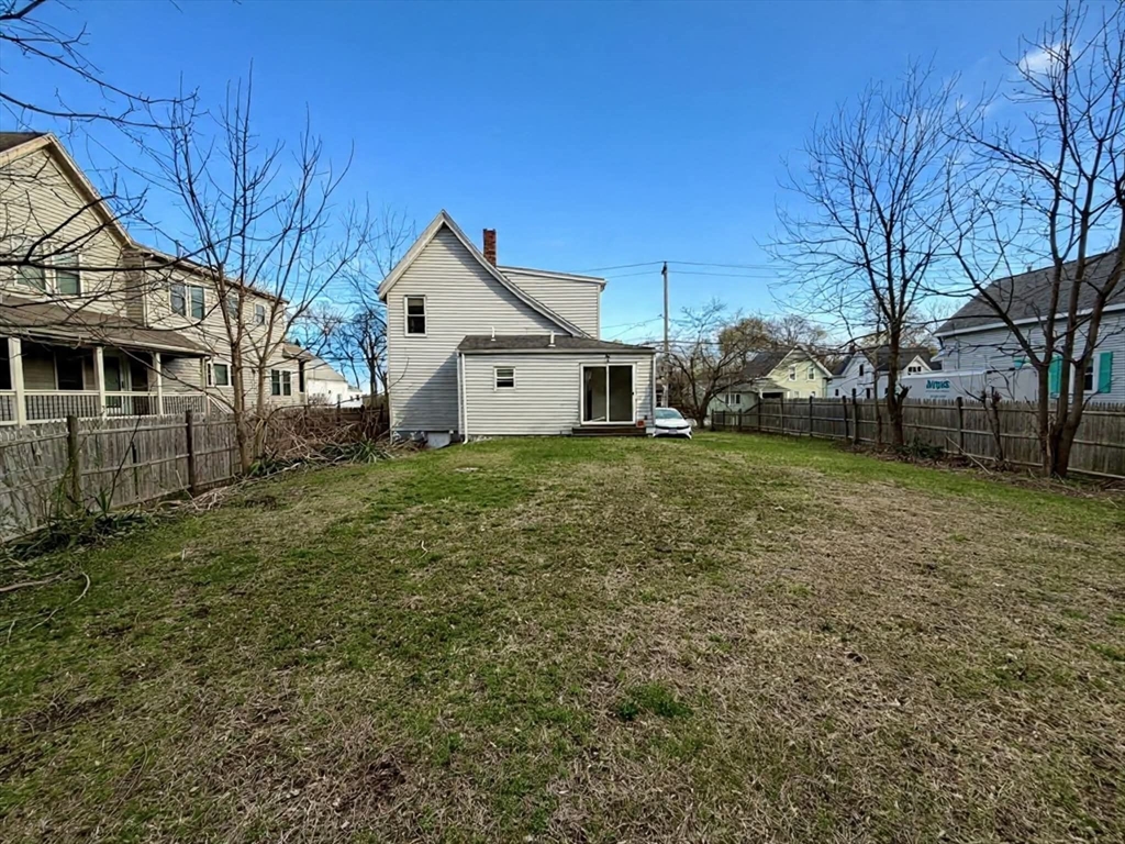 98 W Spring St