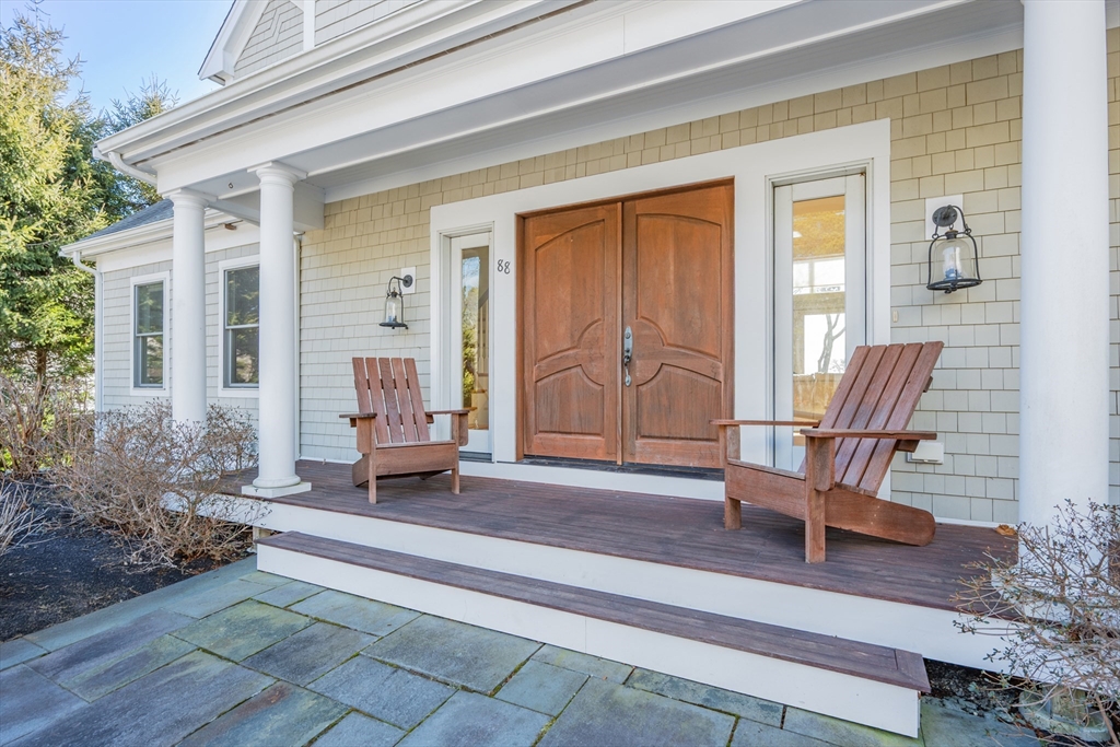 88 Eel River Rd