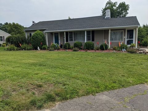 Photo of 936 Stoney Hill Rd, Wilbraham, MA 01095 (MLS # 73526490)
