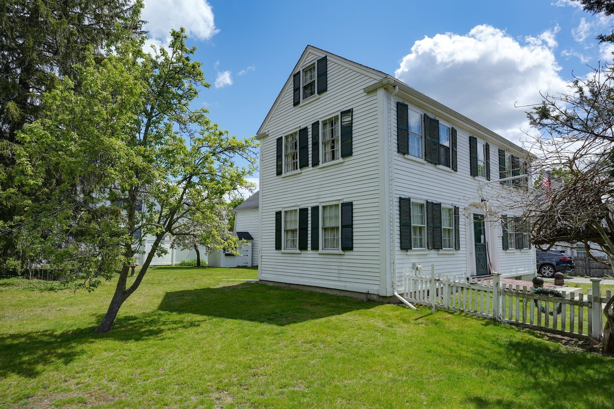 291 Brighton St