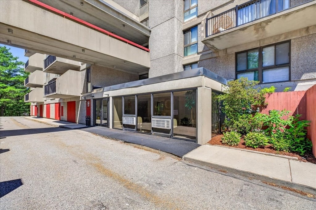55 Tall Oaks Drive #402, Weymouth, MA, 55 Tall Oaks Drive #402, Weymouth, MA Photo #25