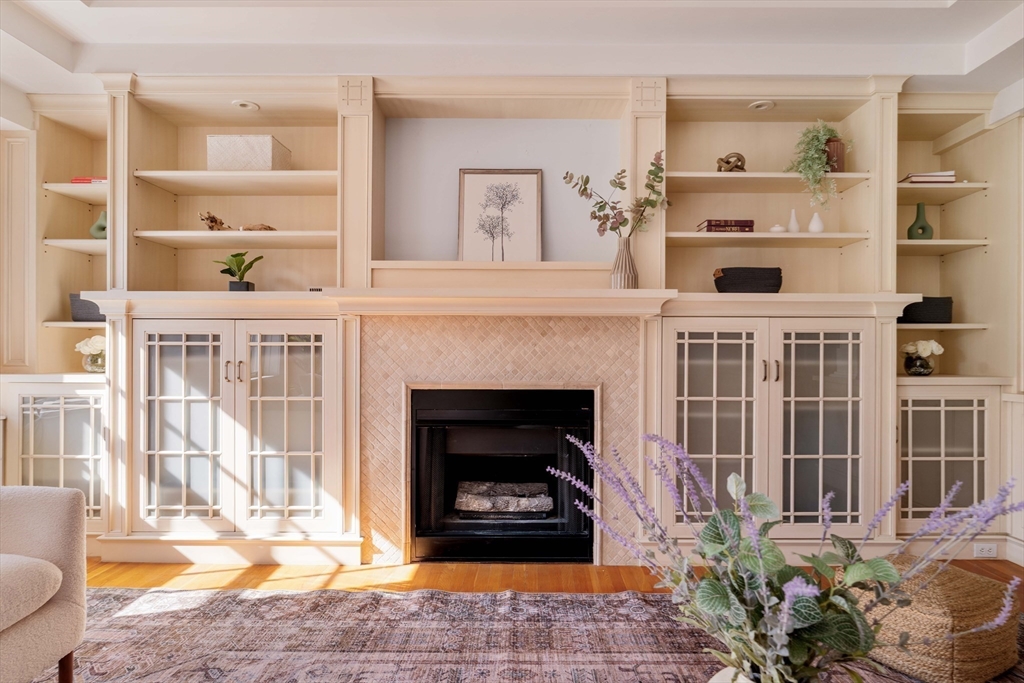 169 Commonwealth Ave. 5