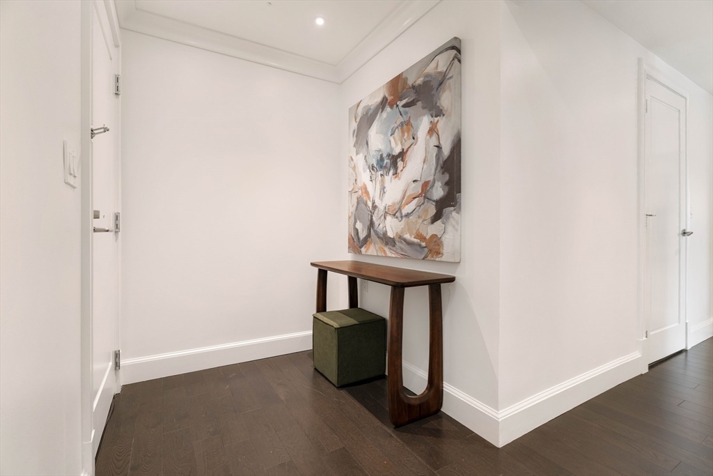 Boston, Massachusetts 02199, United States, 2 Bedrooms Bedrooms, ,2 BathroomsBathrooms,Residential,Active,223193