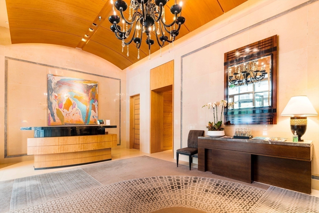 Boston, Massachusetts 02199, United States, 2 Bedrooms Bedrooms, ,2 BathroomsBathrooms,Residential,Active,223193