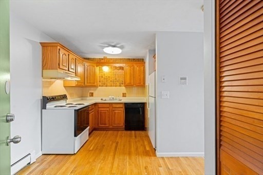 295 Main St 24