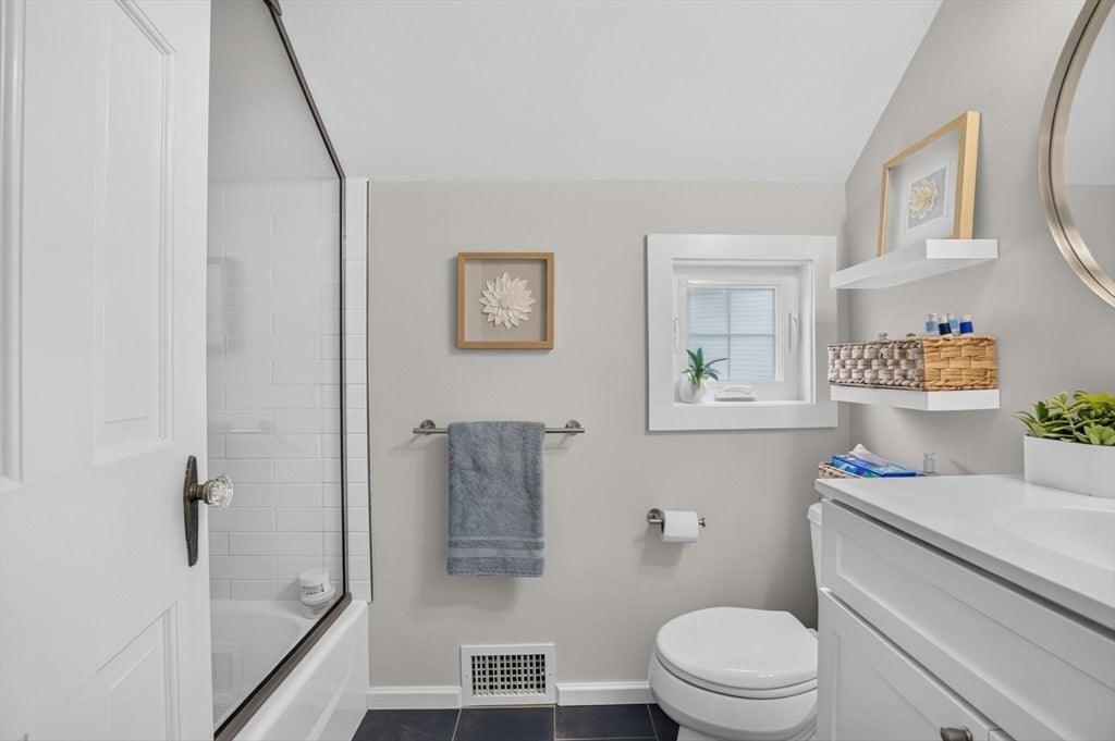 21 Ashland St, Nashua, NH Photo #19