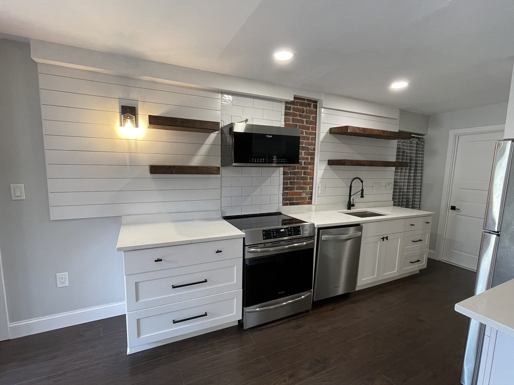 Photo of 995 Centre St, Boston, MA