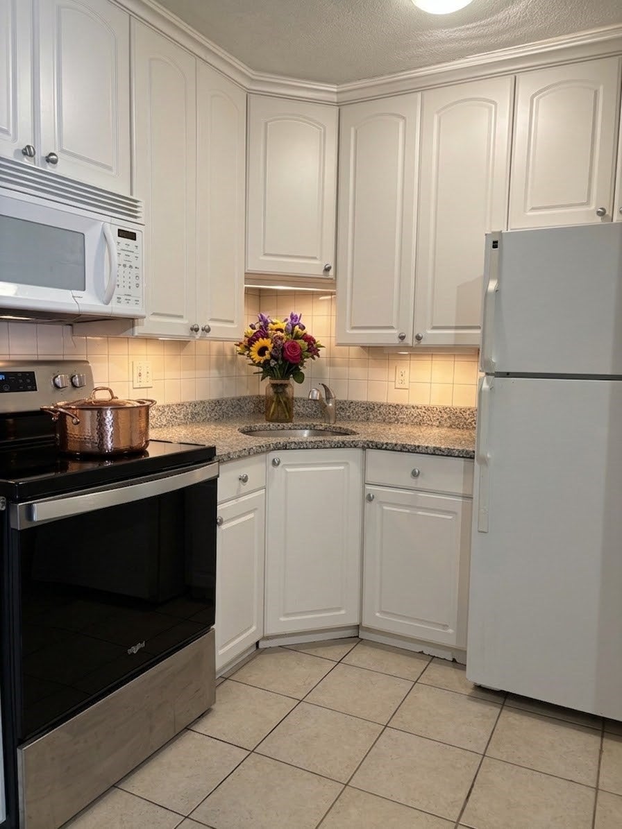 2 Larose Place #8, Boston, MA Photo #4
