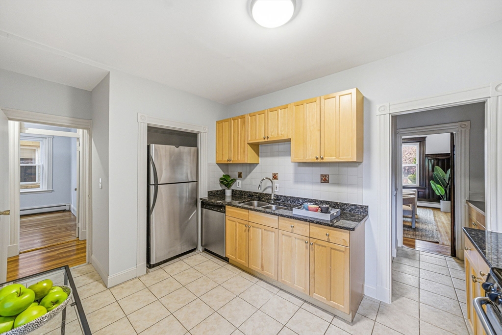 134 Pleasant ST #1, Brookline, MA Photo #13
