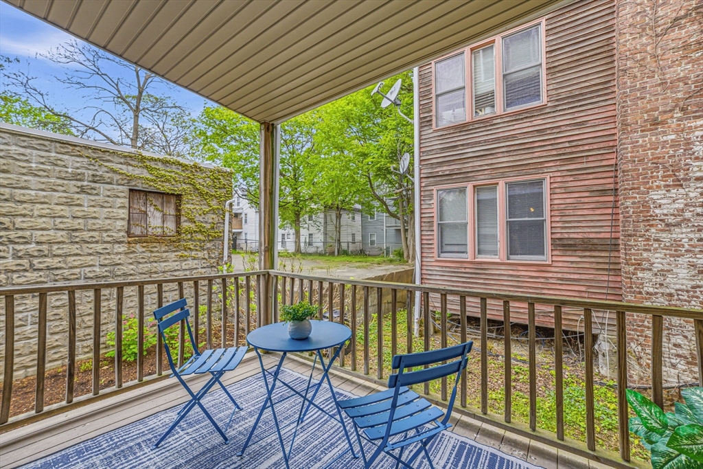 134 Pleasant ST #1, Brookline, MA Photo #27