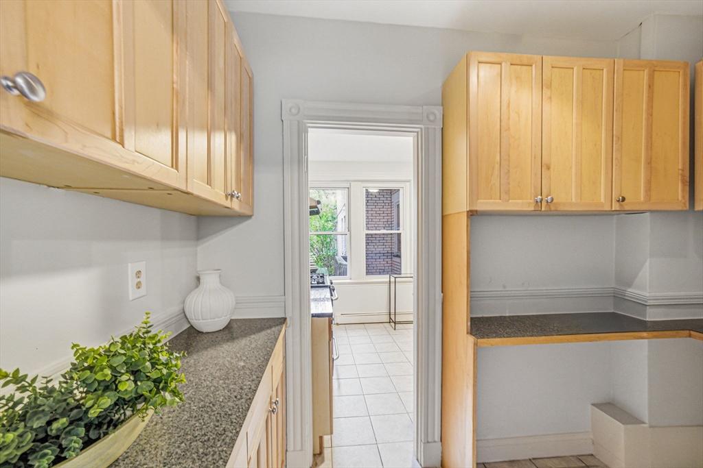 134 Pleasant ST #1, Brookline, MA Photo #9