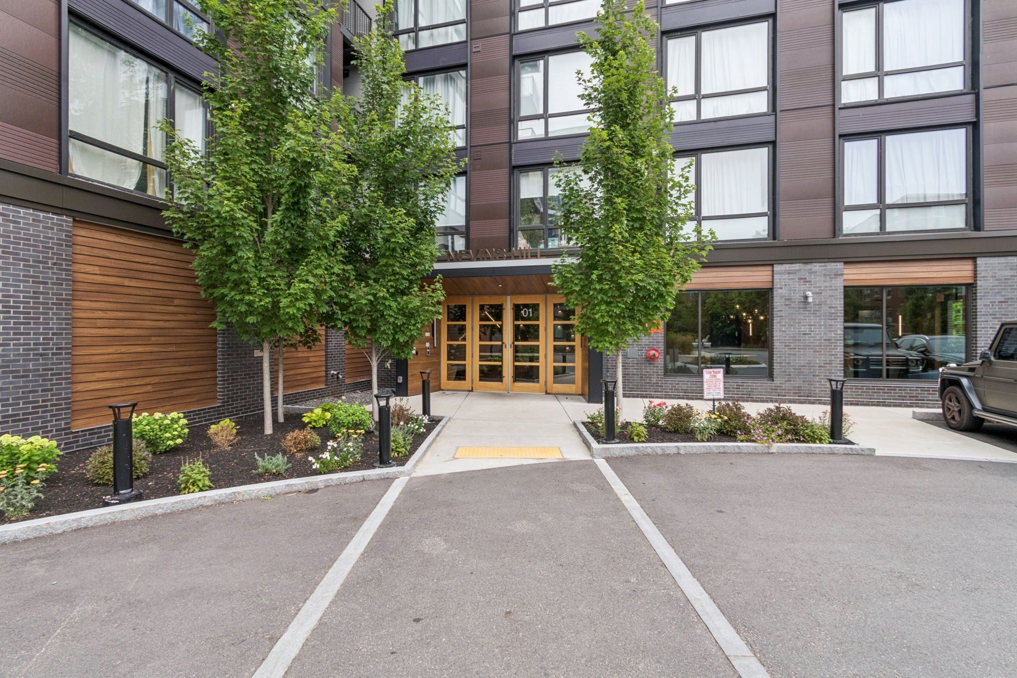 1 Nevins Hill Way 405