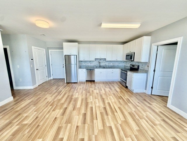 27 Water ST #403, Wakefield, MA, 27 Water ST #403, Wakefield, MA Photo #2