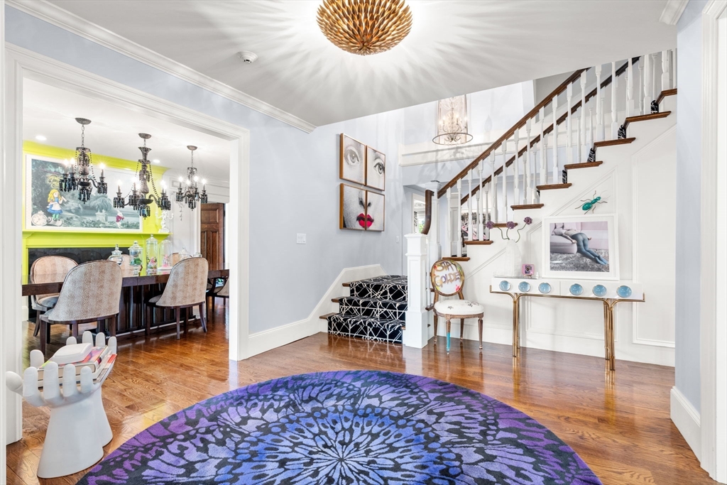 1004 Centre St