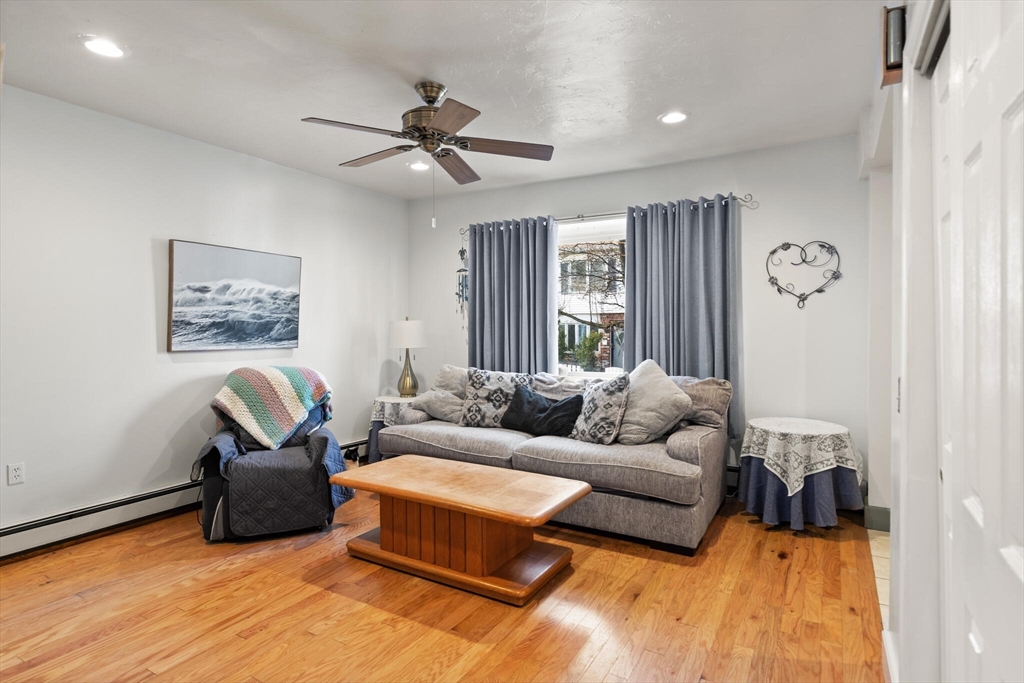 89 Blossom St 89