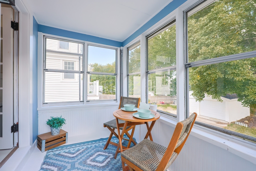 Milford, Massachusetts 01757, United States, 3 Bedrooms Bedrooms, ,1 BathroomBathrooms,Residential,Pending,213889