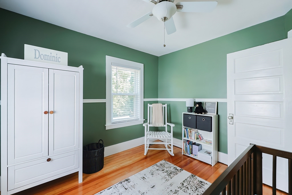 Milford, Massachusetts 01757, United States, 3 Bedrooms Bedrooms, ,1 BathroomBathrooms,Residential,Pending,213889