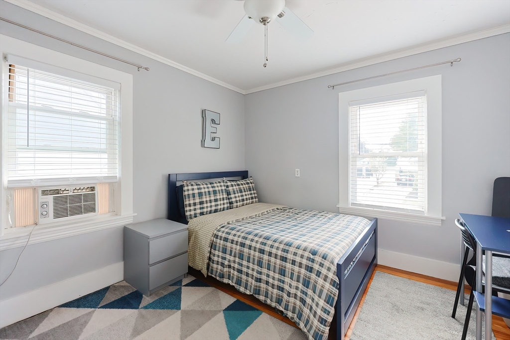 Milford, Massachusetts 01757, United States, 3 Bedrooms Bedrooms, ,1 BathroomBathrooms,Residential,Pending,213889